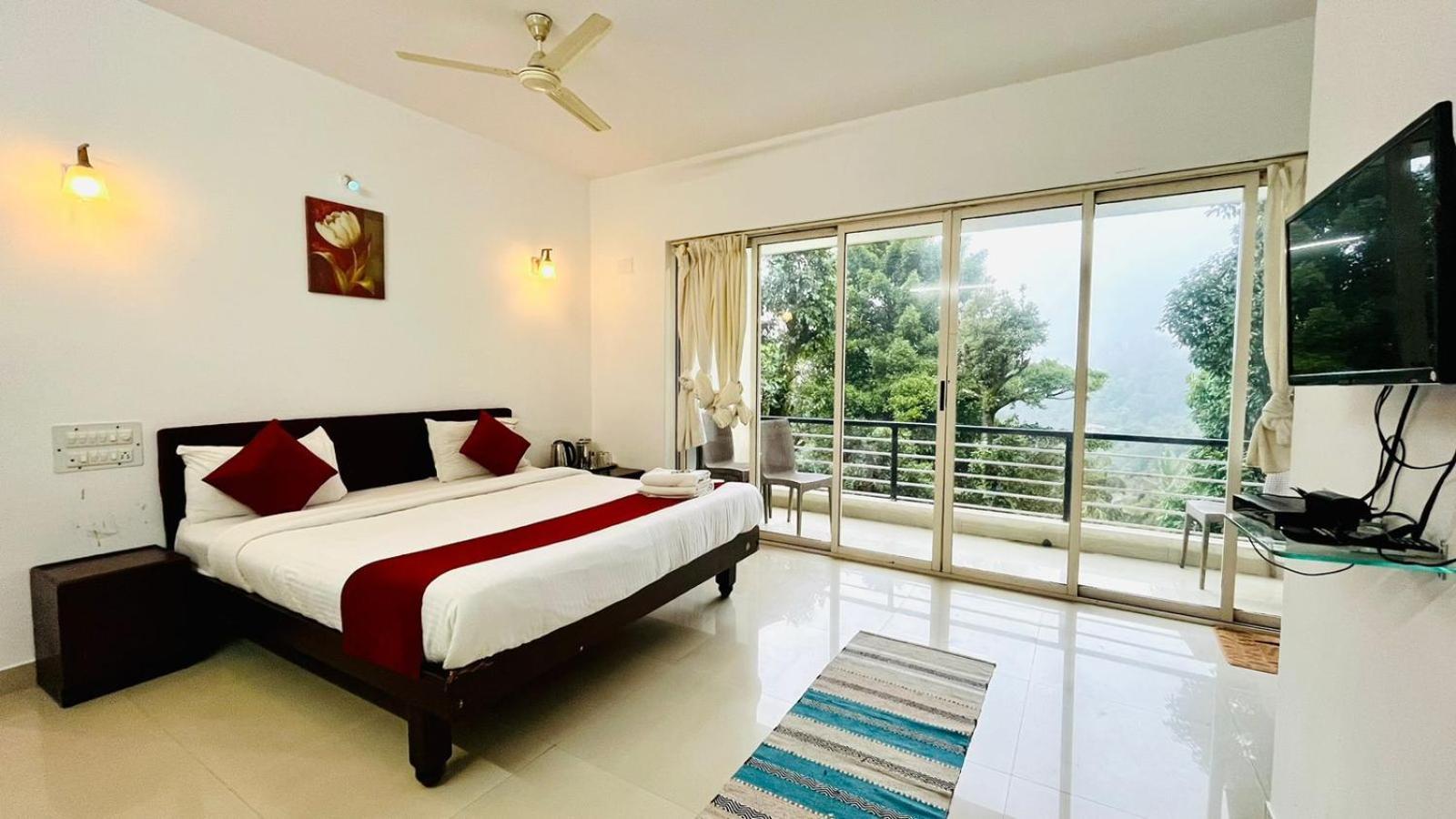 Red Stone Villas Coorg マディケーリ エクステリア 写真
