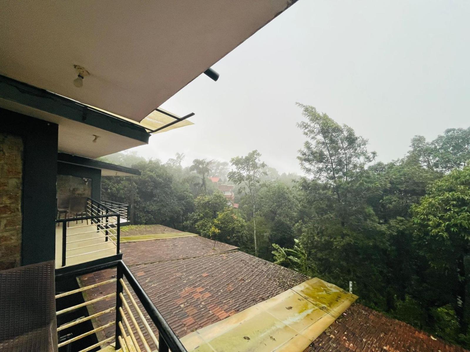 Red Stone Villas Coorg マディケーリ エクステリア 写真