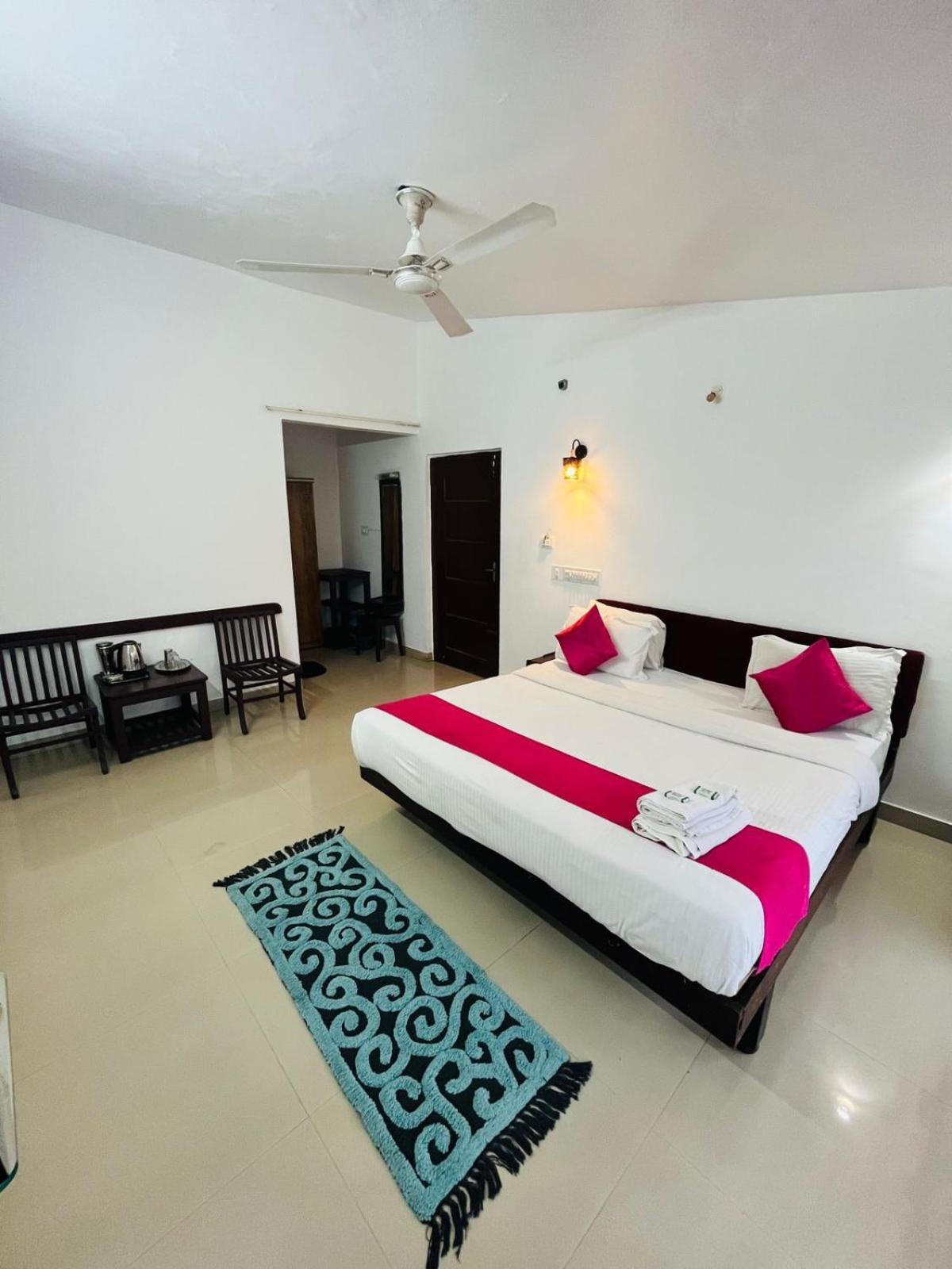 Red Stone Villas Coorg マディケーリ エクステリア 写真